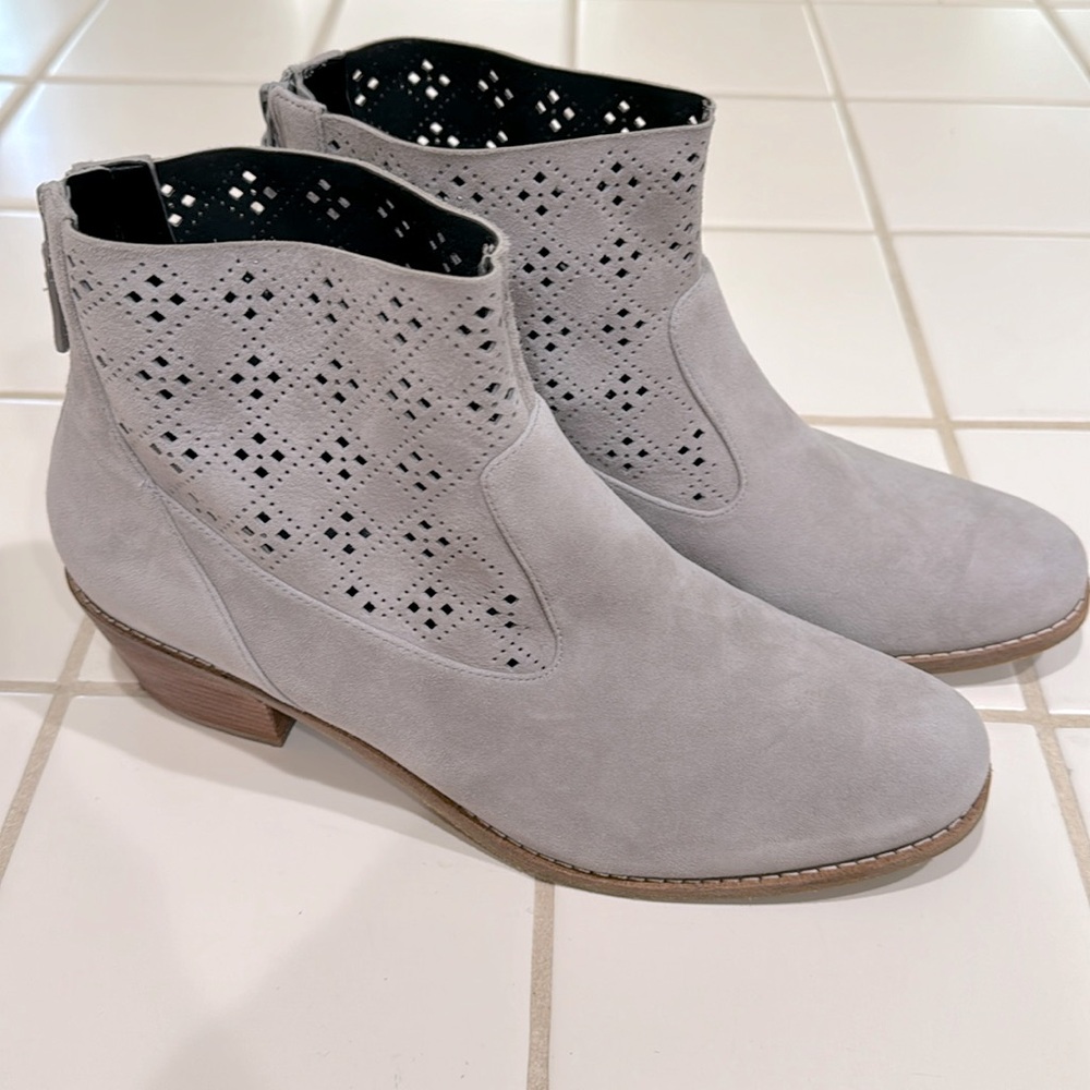 Cole Haan Jayne Lasercut Suede Bootie - Gray - Size 10.5